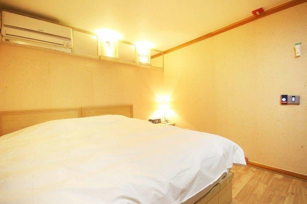 Jeonju Tourist Hotel Esterno foto