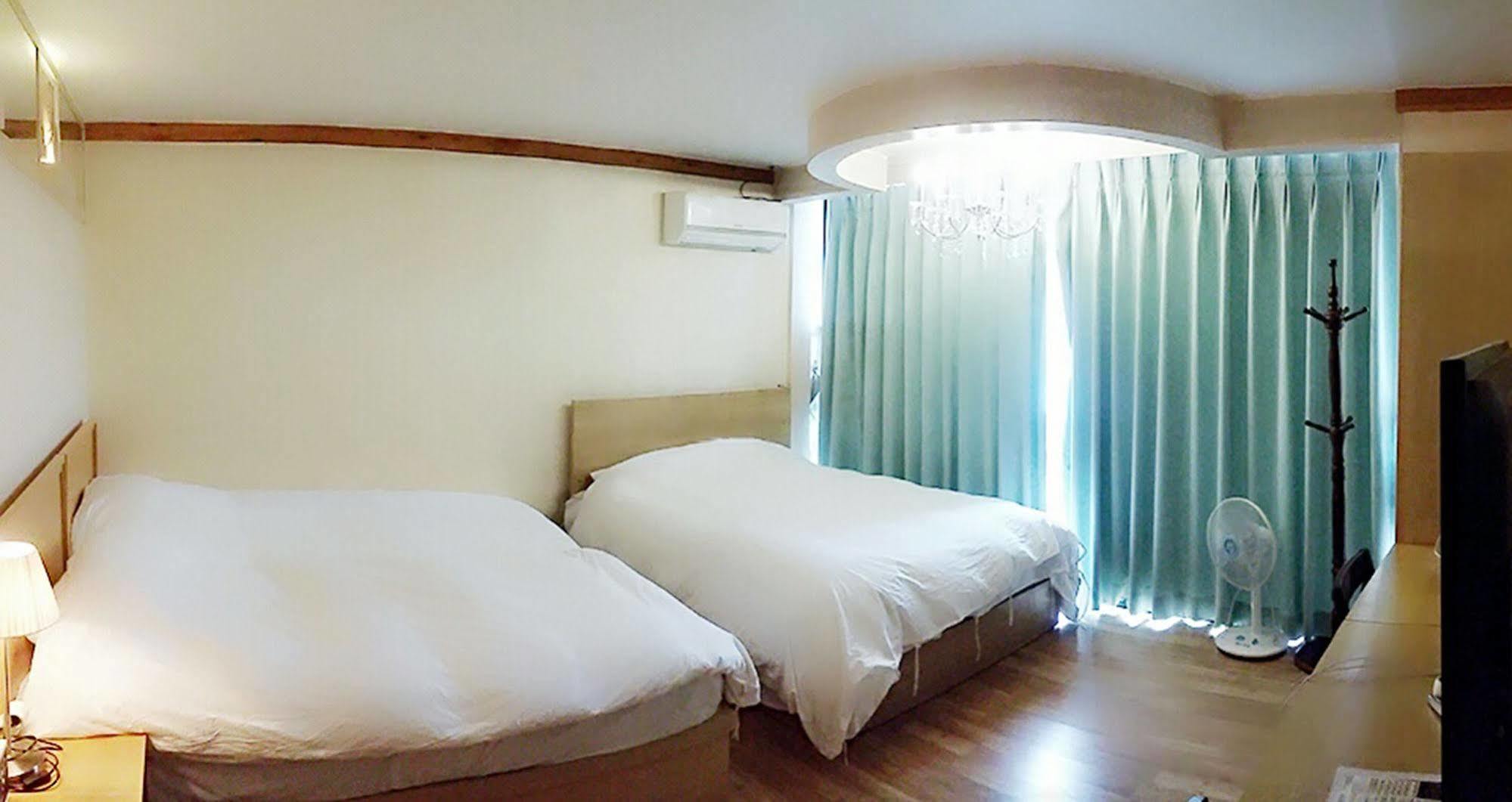 Jeonju Tourist Hotel Esterno foto