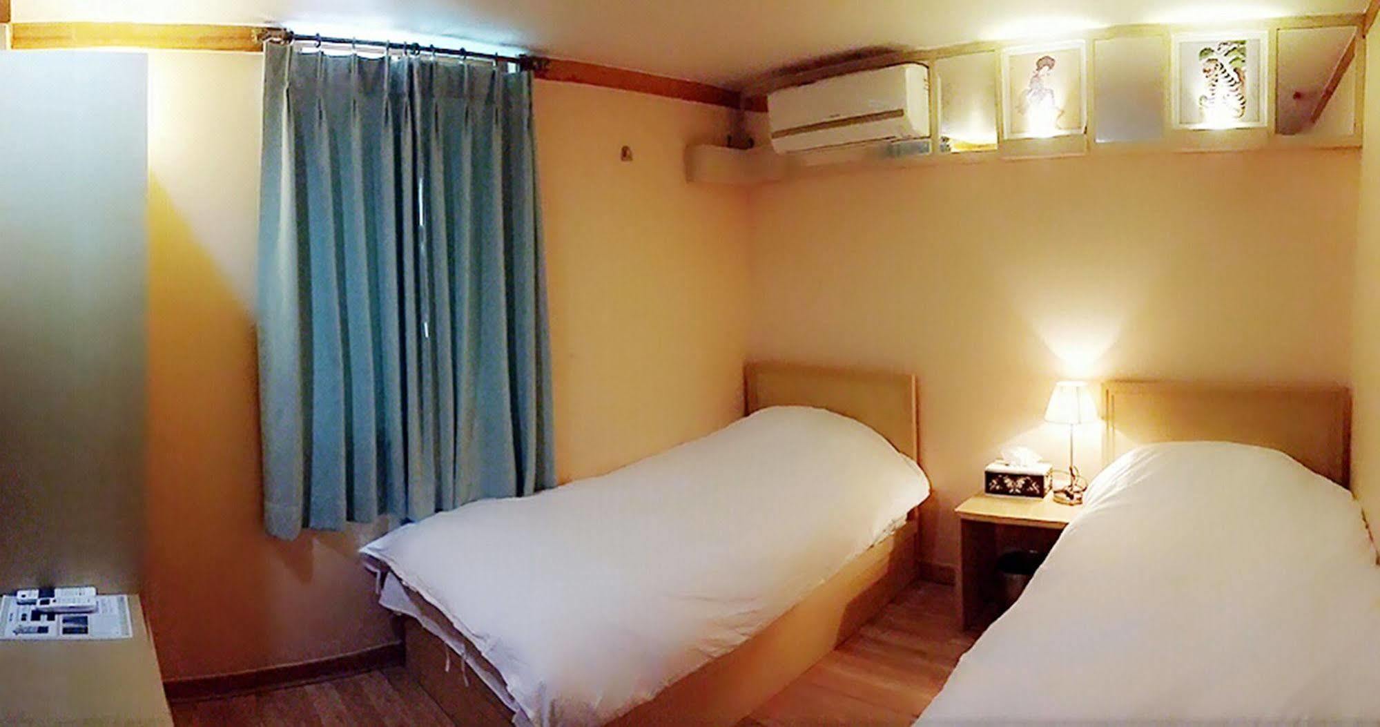 Jeonju Tourist Hotel Esterno foto
