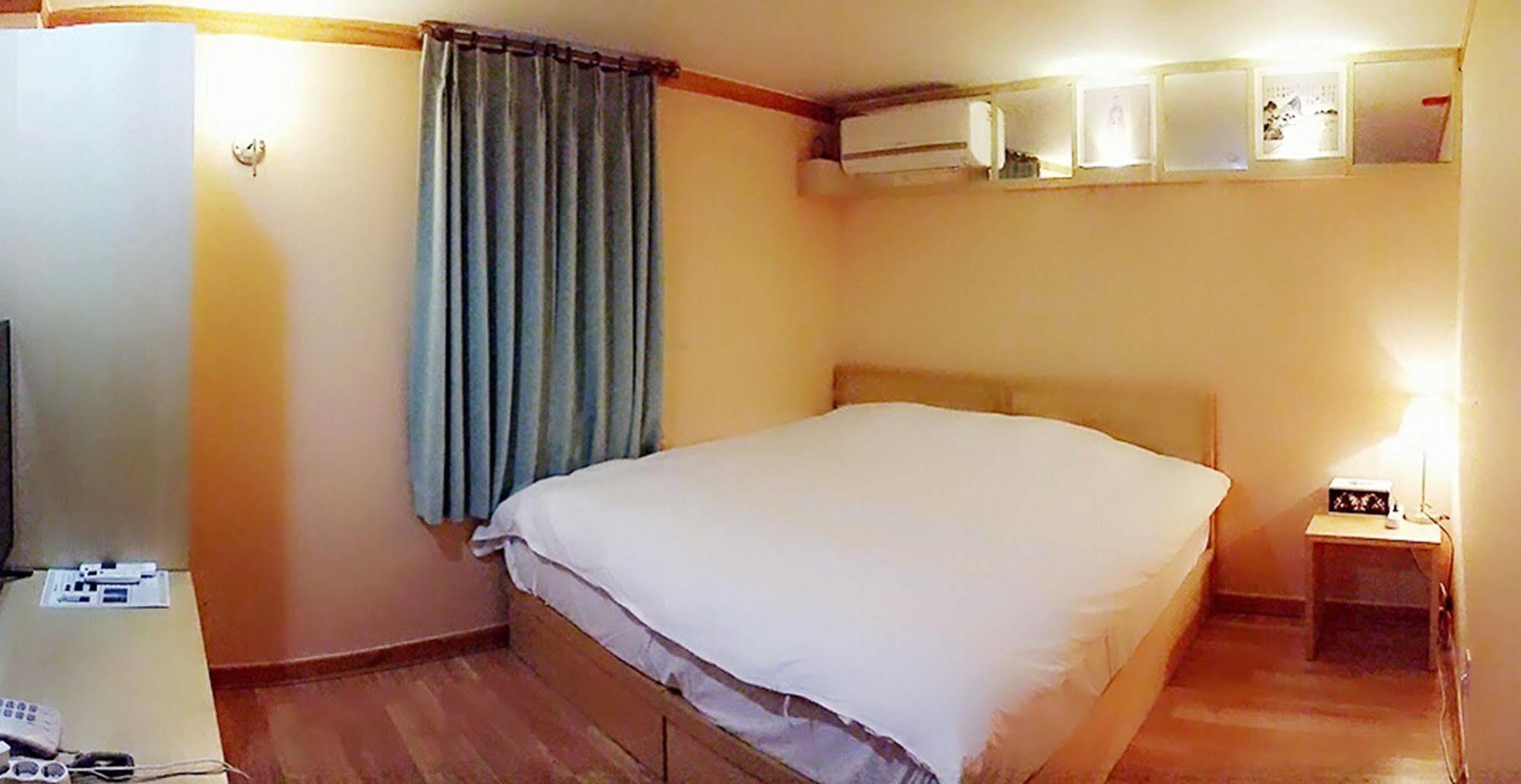 Jeonju Tourist Hotel Esterno foto