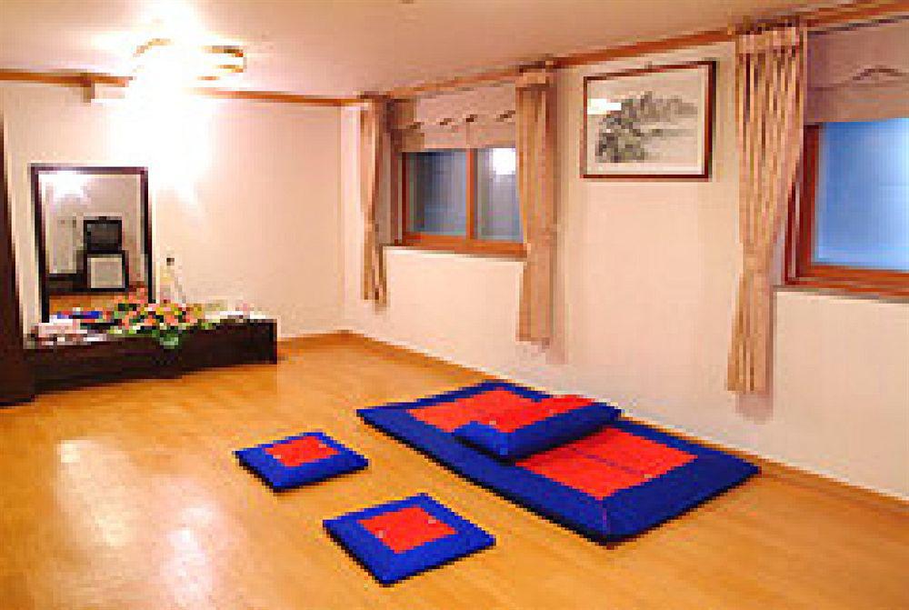 Jeonju Tourist Hotel Esterno foto